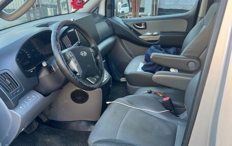 Hyundai Grand Starex Grand Starex I рестайлинг 2, 2011 год, 1 350 000 рублей, 9 фотография