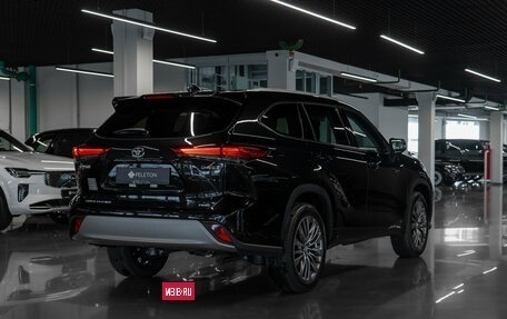Toyota Highlander, 2026 год, 5 850 000 рублей, 4 фотография