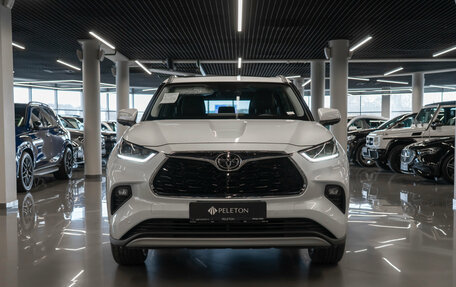 Toyota Highlander, 2026 год, 6 000 000 рублей, 3 фотография