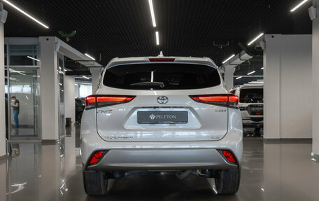 Toyota Highlander, 2026 год, 6 000 000 рублей, 6 фотография