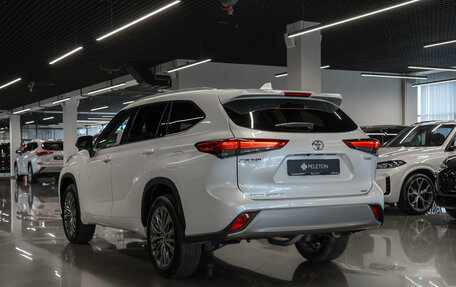 Toyota Highlander, 2026 год, 6 000 000 рублей, 4 фотография