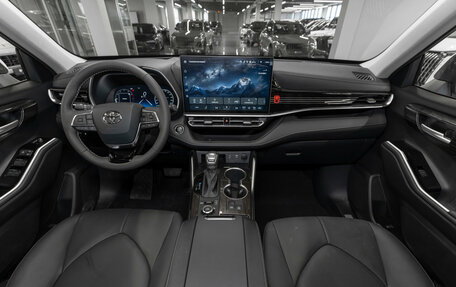 Toyota Highlander, 2026 год, 5 950 000 рублей, 8 фотография