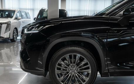 Toyota Highlander, 2026 год, 5 850 000 рублей, 27 фотография