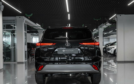 Toyota Highlander, 2026 год, 5 900 000 рублей, 6 фотография