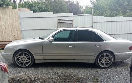 Mercedes-Benz E-Класс, 2001 год, 425 000 рублей, 5 фотография