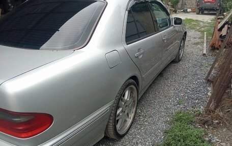 Mercedes-Benz E-Класс, 2001 год, 425 000 рублей, 6 фотография