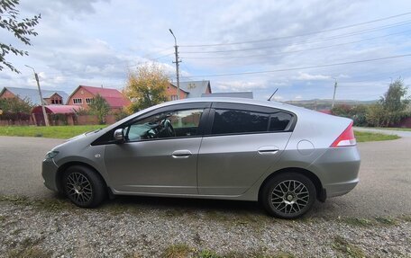 Honda Insight II рестайлинг, 2009 год, 680 000 рублей, 3 фотография