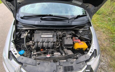 Honda Insight II рестайлинг, 2009 год, 680 000 рублей, 10 фотография