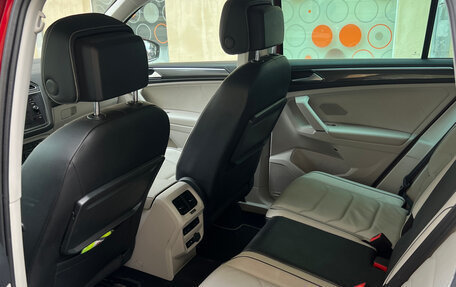 Volkswagen Tiguan II, 2017 год, 2 700 000 рублей, 4 фотография