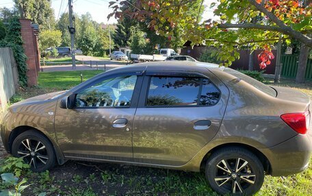 Renault Logan II, 2018 год, 690 000 рублей, 4 фотография