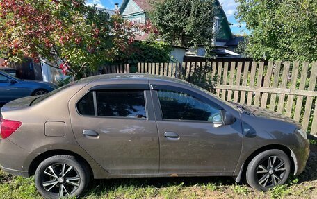 Renault Logan II, 2018 год, 690 000 рублей, 2 фотография