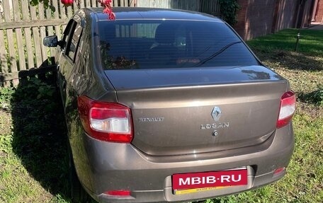 Renault Logan II, 2018 год, 690 000 рублей, 3 фотография