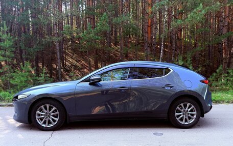 Mazda 3, 2021 год, 1 750 000 рублей, 4 фотография