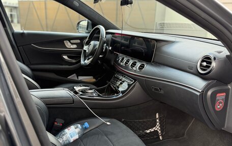 Mercedes-Benz E-Класс, 2016 год, 2 390 000 рублей, 4 фотография