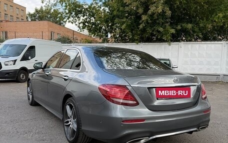 Mercedes-Benz E-Класс, 2016 год, 2 390 000 рублей, 15 фотография
