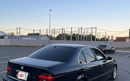 BMW 5 серия, 1998 год, 750 000 рублей, 3 фотография