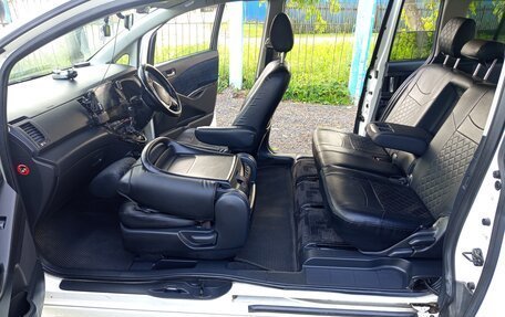Toyota ISis I, 2014 год, 1 360 000 рублей, 6 фотография