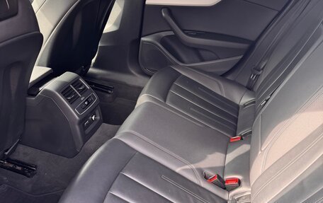 Audi A4, 2018 год, 2 450 000 рублей, 14 фотография