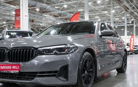 BMW 5 серия, 2021 год, 2 800 000 рублей, 4 фотография