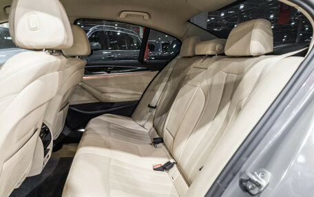 BMW 5 серия, 2021 год, 2 800 000 рублей, 17 фотография