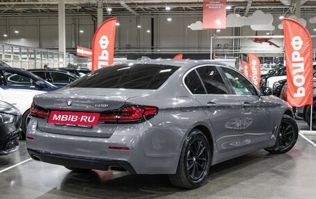 BMW 5 серия, 2021 год, 2 800 000 рублей, 8 фотография