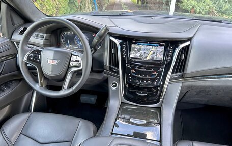 Cadillac Escalade IV, 2019 год, 3 590 000 рублей, 10 фотография