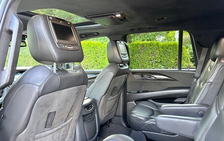 Cadillac Escalade IV, 2019 год, 3 590 000 рублей, 16 фотография