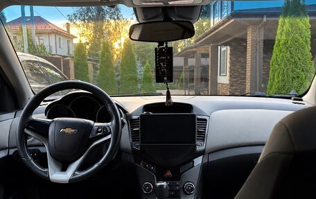 Chevrolet Cruze II, 2011 год, 590 000 рублей, 9 фотография