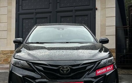 Toyota Camry, 2020 год, 2 490 000 рублей, 1 фотография