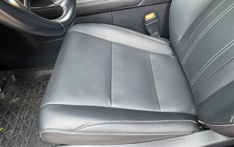 Lexus RX IV рестайлинг, 2017 год, 3 750 000 рублей, 12 фотография