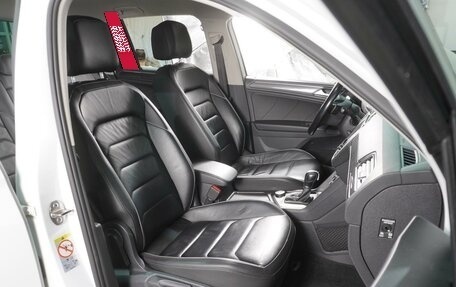 Volkswagen Tiguan II, 2017 год, 2 599 000 рублей, 8 фотография