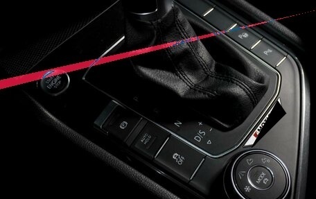 Volkswagen Tiguan II, 2017 год, 2 599 000 рублей, 19 фотография