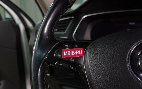 Volkswagen Tiguan II, 2017 год, 2 599 000 рублей, 21 фотография