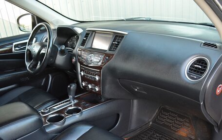 Nissan Pathfinder, 2015 год, 2 199 888 рублей, 21 фотография