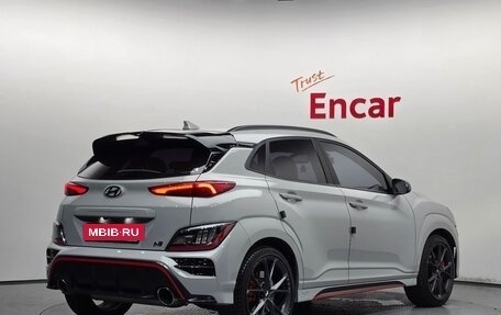 Hyundai Kona I, 2022 год, 1 330 000 рублей, 2 фотография