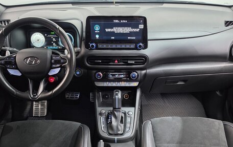 Hyundai Kona I, 2022 год, 1 330 000 рублей, 15 фотография