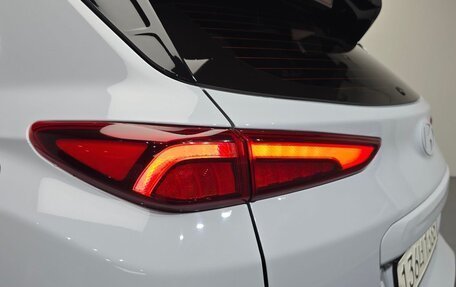 Hyundai Kona I, 2022 год, 1 340 000 рублей, 6 фотография