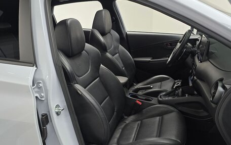 Hyundai Kona I, 2022 год, 1 340 000 рублей, 13 фотография