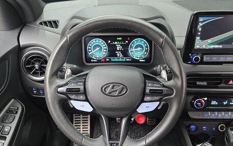 Hyundai Kona I, 2022 год, 1 340 000 рублей, 16 фотография