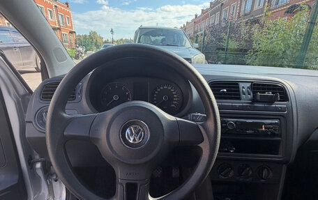 Volkswagen Polo VI (EU Market), 2010 год, 700 000 рублей, 6 фотография