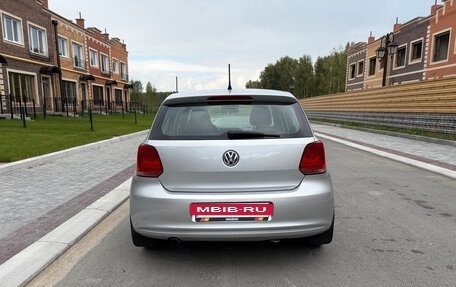 Volkswagen Polo VI (EU Market), 2010 год, 700 000 рублей, 5 фотография
