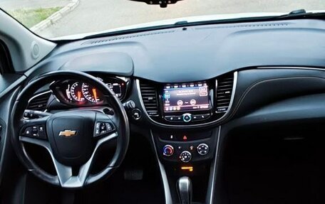 Chevrolet Trax, 2022 год, 1 410 000 рублей, 7 фотография
