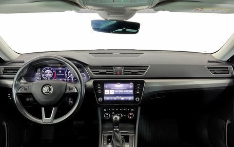 Skoda Superb III рестайлинг, 2019 год, 2 680 000 рублей, 13 фотография