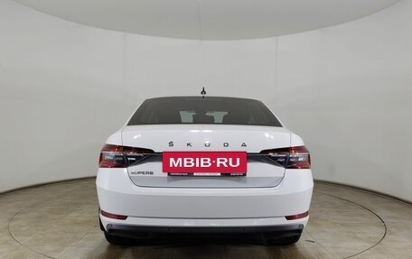 Skoda Superb III рестайлинг, 2019 год, 2 680 000 рублей, 6 фотография