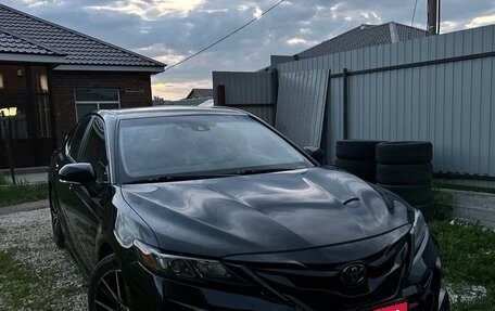 Toyota Camry, 2020 год, 2 490 000 рублей, 4 фотография