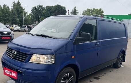 Volkswagen Transporter T5 рестайлинг, 2004 год, 720 000 рублей, 1 фотография