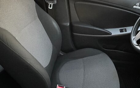 Hyundai Solaris II рестайлинг, 2012 год, 850 000 рублей, 14 фотография
