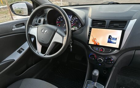 Hyundai Solaris II рестайлинг, 2012 год, 850 000 рублей, 9 фотография
