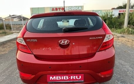 Hyundai Solaris II рестайлинг, 2012 год, 850 000 рублей, 7 фотография