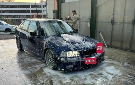 BMW 3 серия, 1992 год, 870 000 рублей, 7 фотография